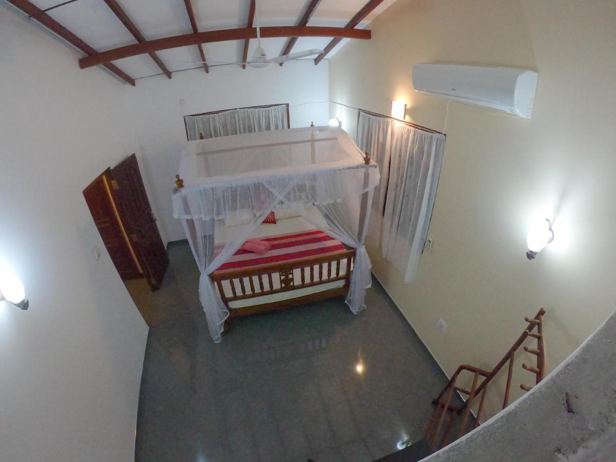 Villa Girilena Hikkaduwa Ngoại thất bức ảnh