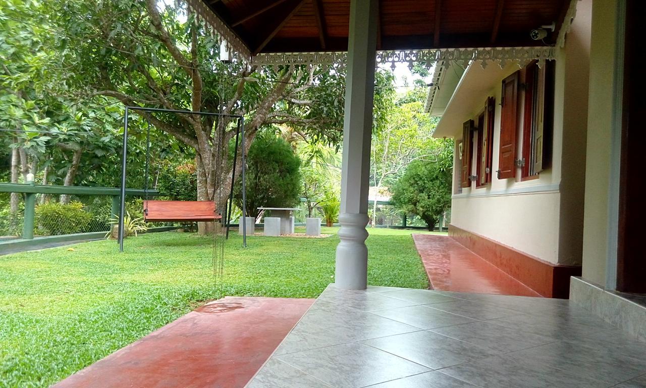 Villa Girilena Hikkaduwa Ngoại thất bức ảnh