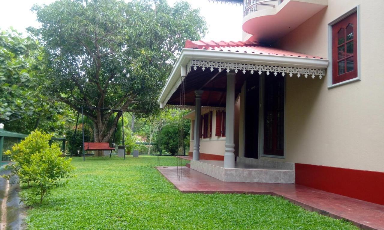 Villa Girilena Hikkaduwa Ngoại thất bức ảnh