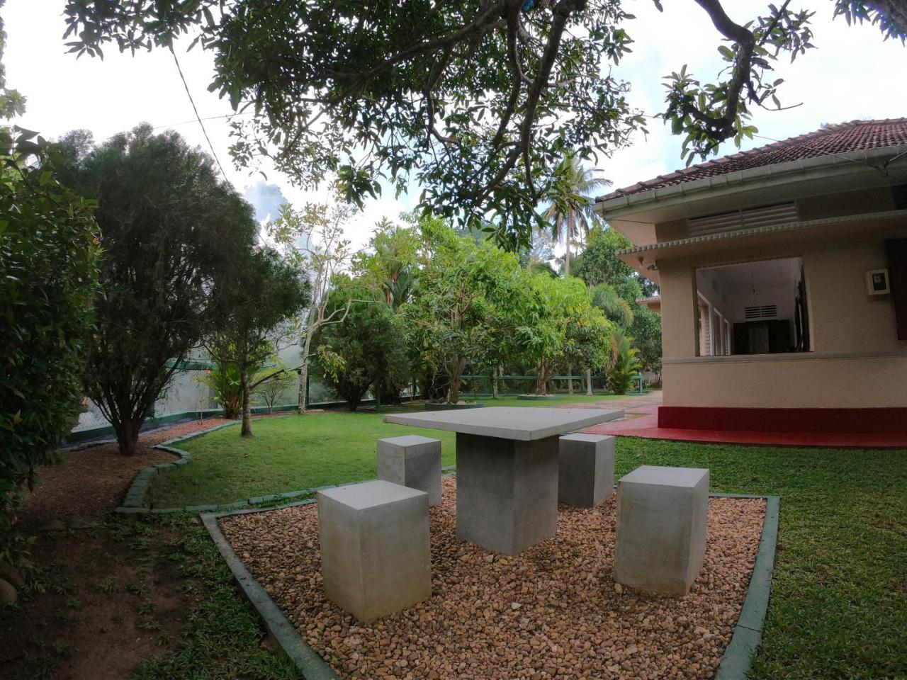 Villa Girilena Hikkaduwa Ngoại thất bức ảnh