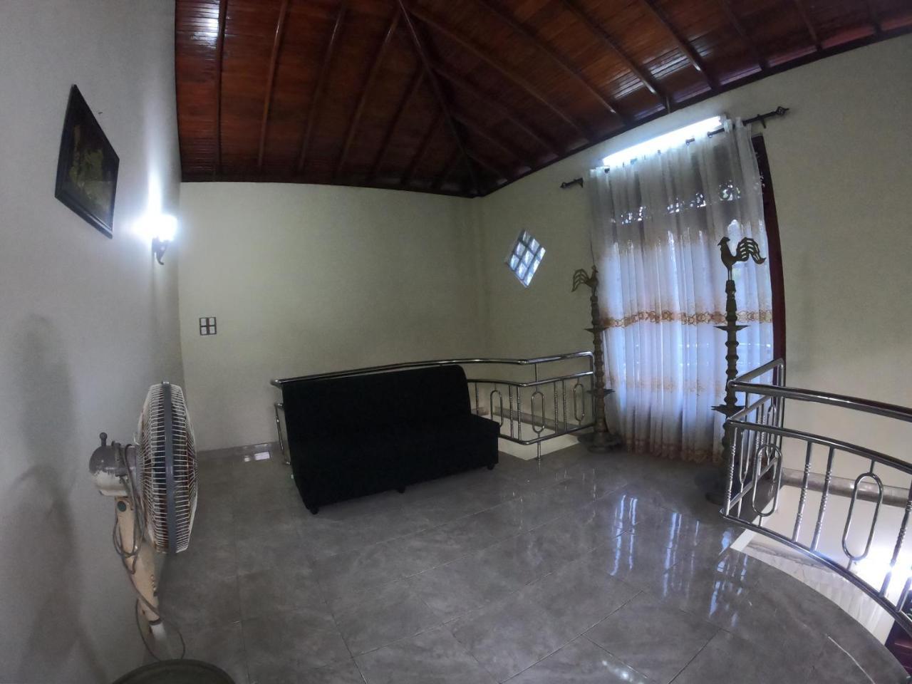 Villa Girilena Hikkaduwa Ngoại thất bức ảnh