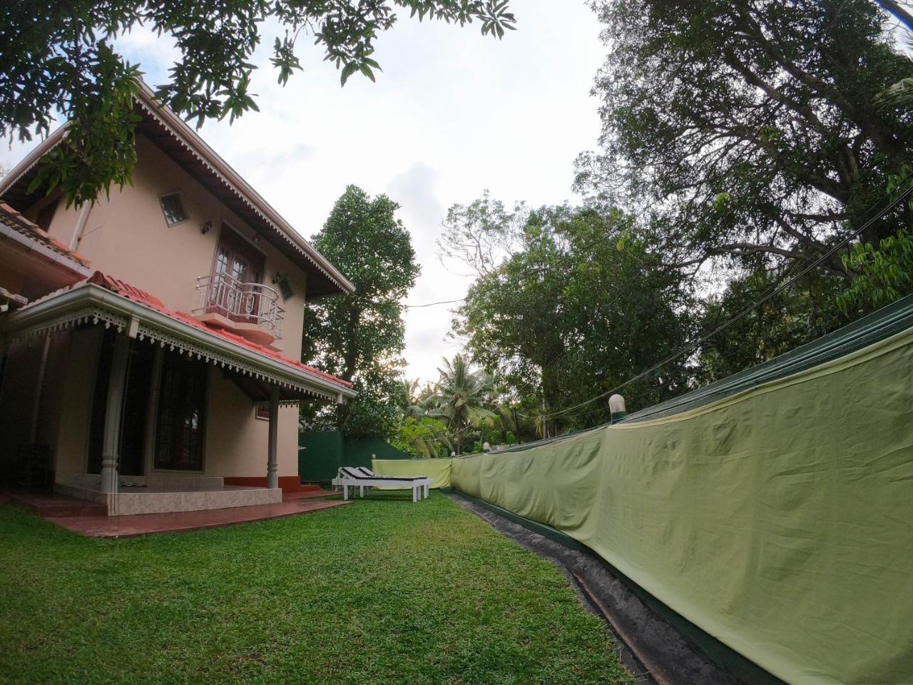 Villa Girilena Hikkaduwa Ngoại thất bức ảnh