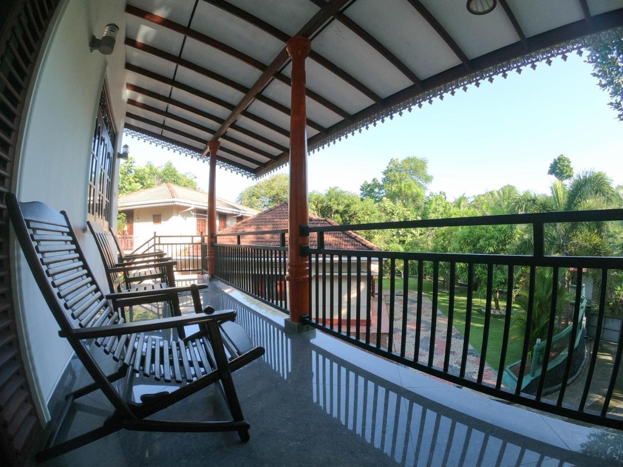 Villa Girilena Hikkaduwa Ngoại thất bức ảnh
